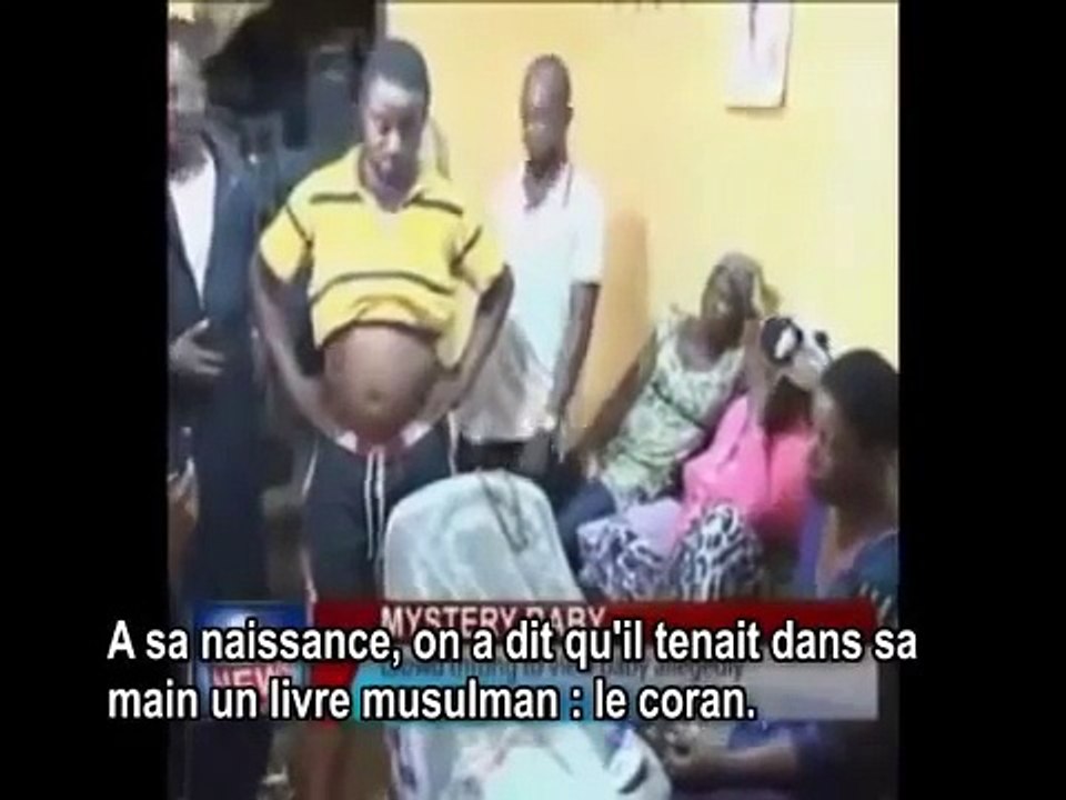 Nigéria naissance d'un bébé avec le coran dans la main