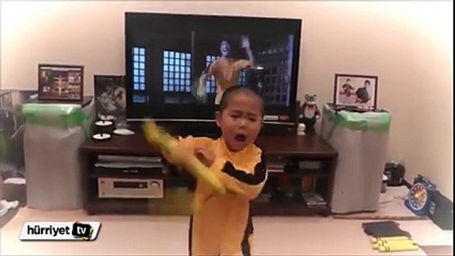 Bruce Lee'nin ruhu bu çocuğun içine girmiş!