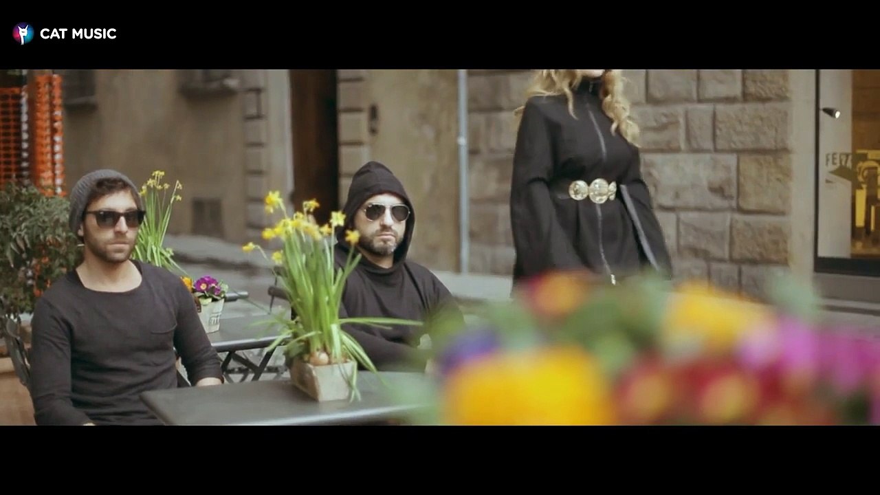 Tara feat. Spankers - Dreaming (Official Video)