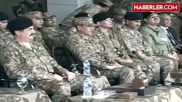 Pakistan Yerden Havaya Atılan Balistik Füze Denemesi Gerçekleştirdi