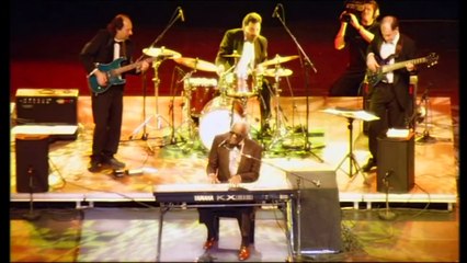 Ray Charles - Almost Like Being in Love Again - Live