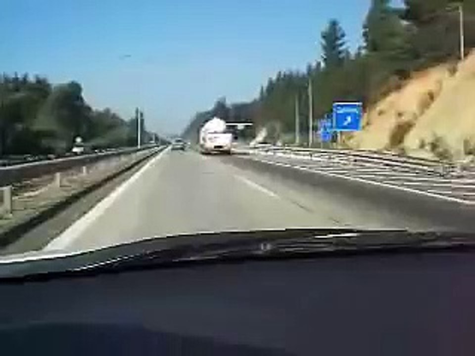 SUBARU NEW LEGACY 2.0