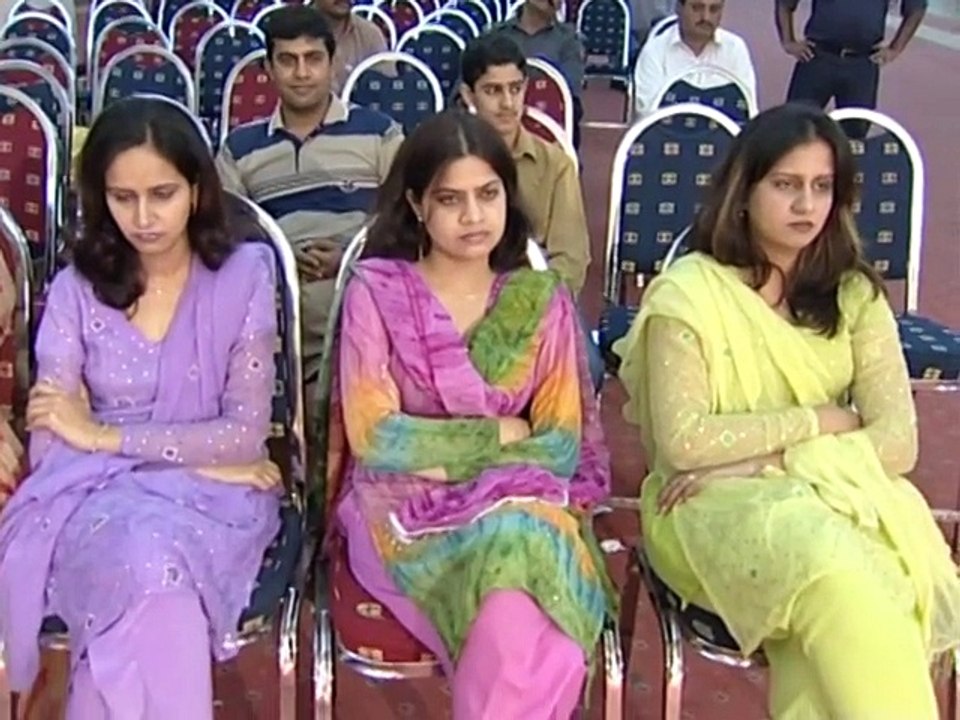 Taranum Naz - Mujh Se Pehli Si Mohabbat Mere Mehboob Na Maang