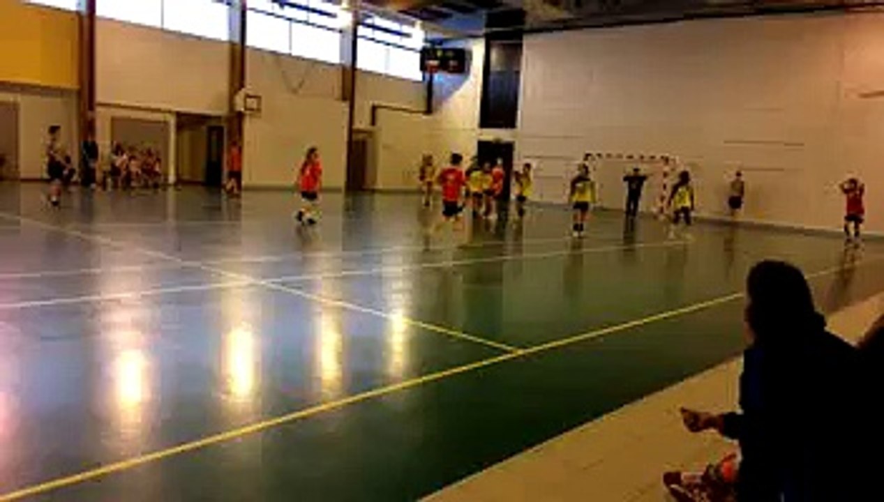 -15 filles face à Sarrebourg le 08/05/2015 pour le titre de Championnes interdepartementale.