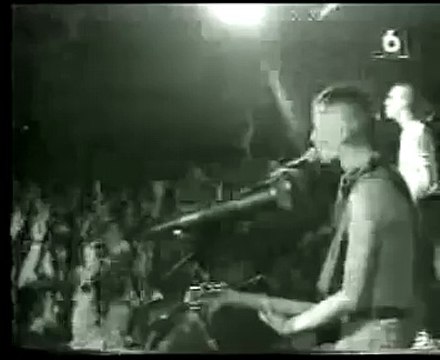 La Jeunesse Emmerde le Front National - Berurier Noir