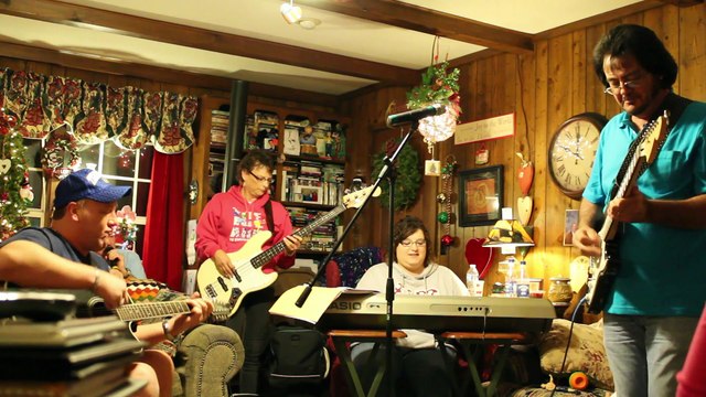 Robert Keefer, Scott Michael & Danny McCorkle sing 'Roll Over Beethoven medley' Feb 2015