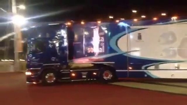 Milano - Expo 2015, arriva il truck Una vita da social della Polizia