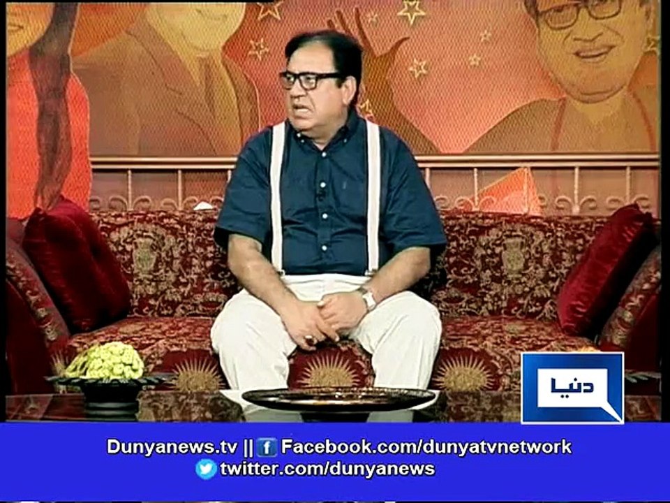Dunya News-Azizi comments on 6 foot long snake discovered from home in Khushab