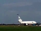 Boeing 747 Extreme low pass - Brave Pilot!
