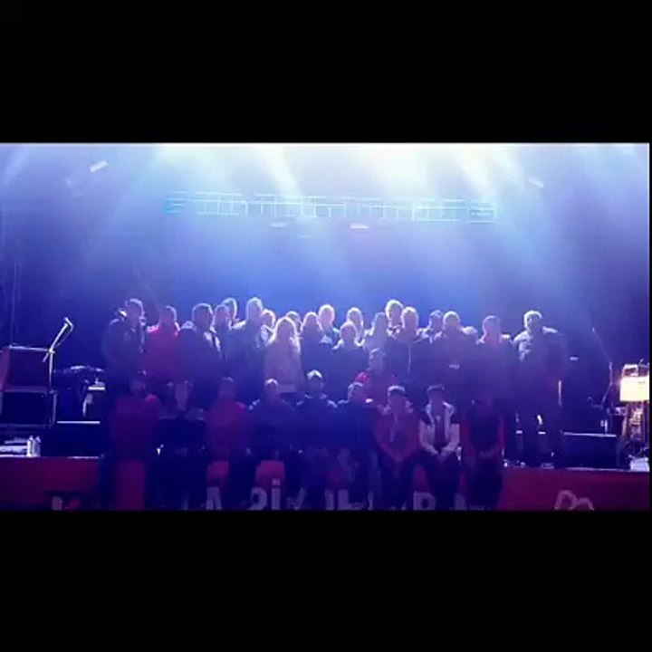 Koç Fest sahne ve konser ekibi de "Biz de varız!" dedi. #kocfest #bizdevarız