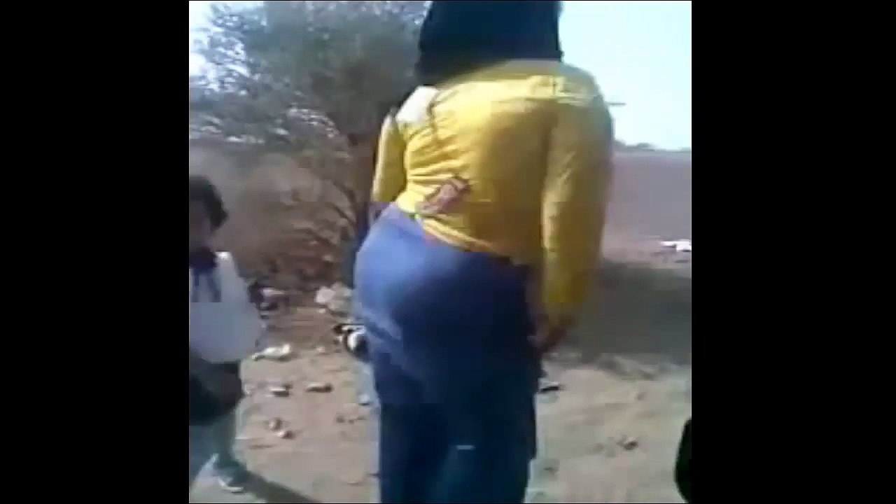 رقص خاص ساخن بالشارع- احلى دلوعة تهز وتحط تقييييل