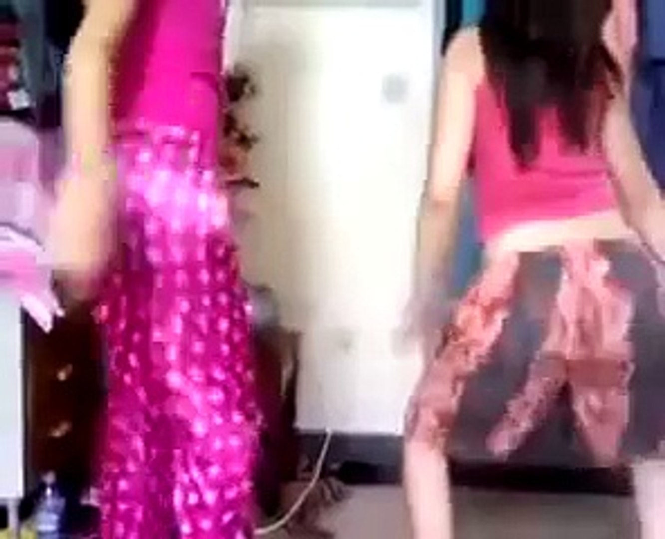 رقص سعوديات 2014 بنات السعوديه - Vidéo Dailymotion
