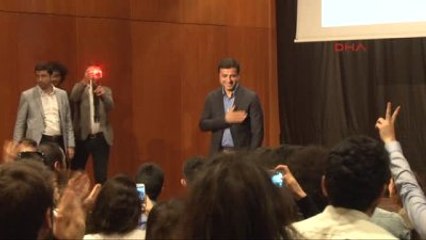 Demirtaş, Esprileriyle Boğaziçi Üniversitesi Öğrencilerini Güldürdü