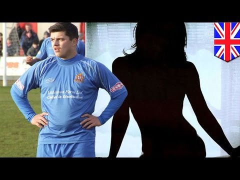 Jugador de futbol británico despedido por filmarse teniendo sexo con una aficionada