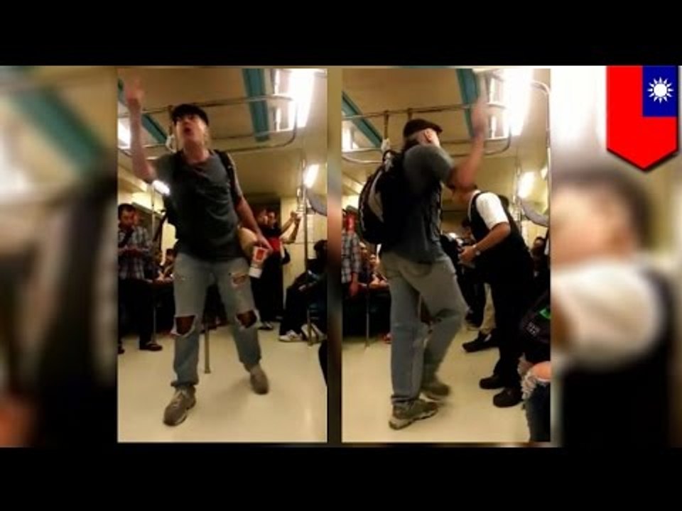 Loco americano lanza miles de insultos en el metro de Taipéi
