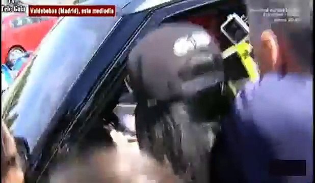 Real Madrid: Cristiano Ronaldo se 'cose' los labios antes que hablar con la prensa (VIDEO)