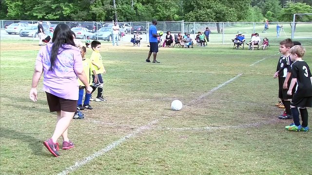 Soccer - 050915 (Saturday) - Yellow vs. Black-Broadband High Pushout