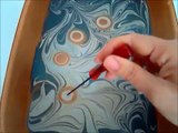 Ebru tutorial. Come disegnare sull'acqua con colori acrilici.