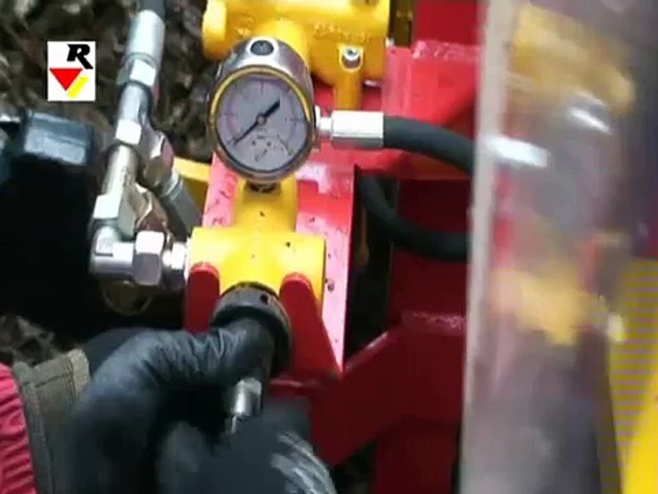 Ecorceuse de Piquets / Pieux : ROBOPEL 250