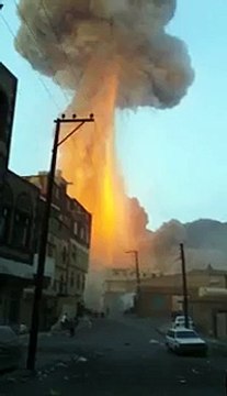 قوات عاصفة الحزم تدك مخازن أسلحة الحوثيين فى صنعاء