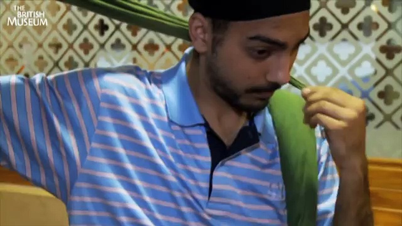 Tying a traditional Sikh turban