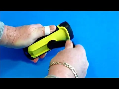 Secur Waterproof Hand crank or built in Solar powered 3 LED Flashlight Review
