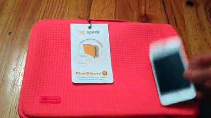 Speck PixelSleeve Neoprene Carry Sleeve Review!