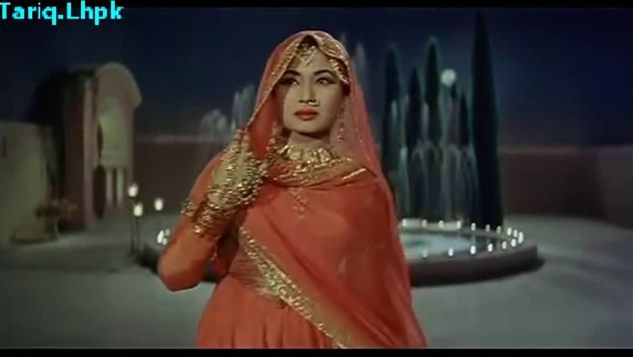 Yunhi koi mil giya thaa sire rah chalte chalte wahi thum ke reh ghi hay meri raat dhalte dhalte