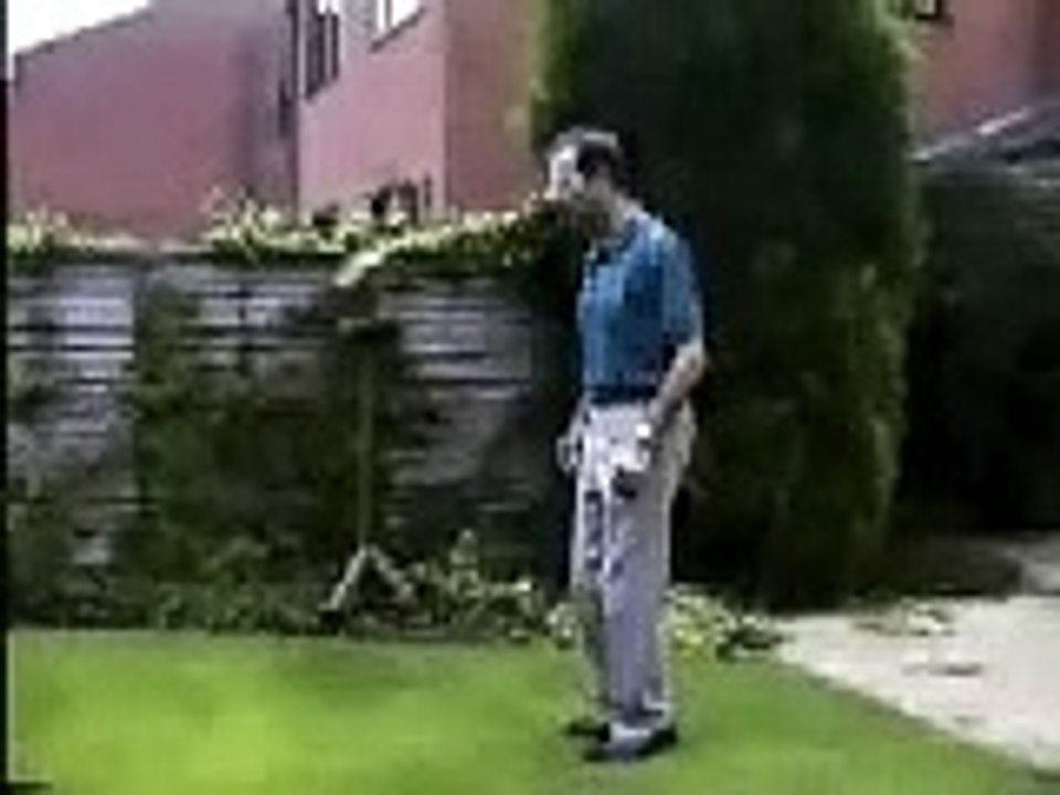Parkinson's Gait before and after L-Dopa.mov