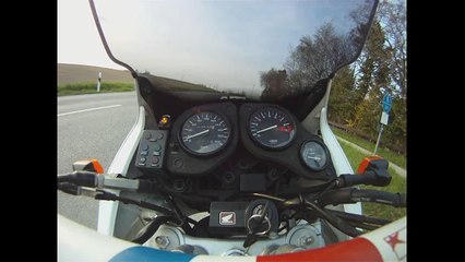 Honda XRV 750 Africa Twin - Ride