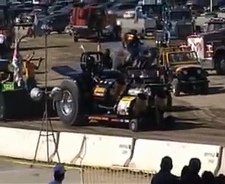 Gardner Stone The General Tractor Pulling - Jet Turbine Pulling Tractor NTPA