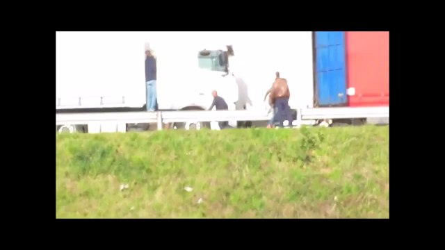 Violences policières à Calais