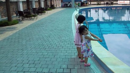 Vlog 77 Hai Chị Em Cún Đi Bể Bơi