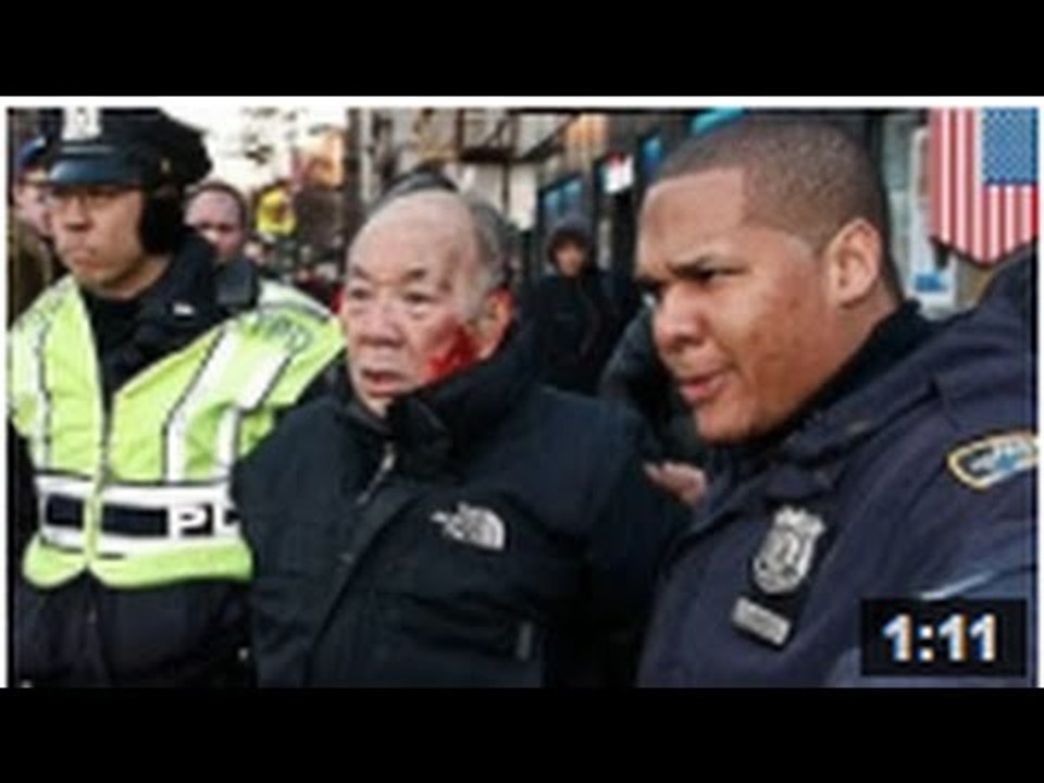 La police de New-York tabasse un homme de 80 ans ne parlant pas l'anglais...
