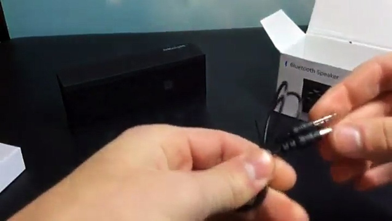 DKnight Magicbox Ultra-Portable Wireless Bluetooth Speaker,Powerful Sound Review