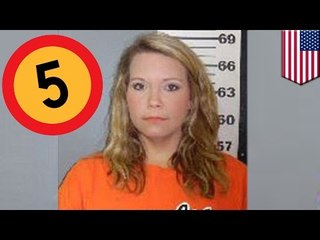 Kolejna nauczycielka przyłapana na "polerowaniu pistoletów" dwóch studentów