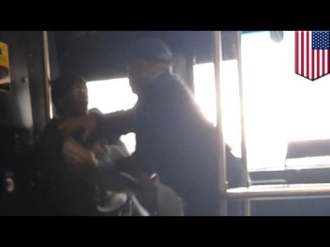 Kierowca autobusu walczy z nastolatkiem, który liczył na darmowy przejazd