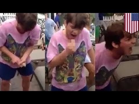 Студент откусил голову живому хомяку