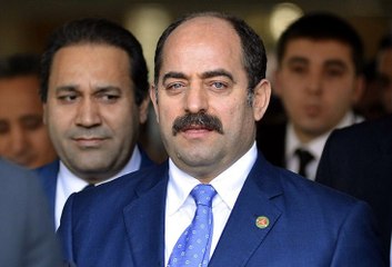 Zekeriya Öz: Yazıklar Olsun