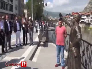 Turizmciler şehzade heykeline saldırıları kınadı