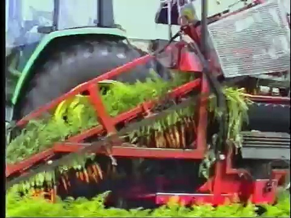Récolteuse à carottes / Carrot Harvester - Univerco -