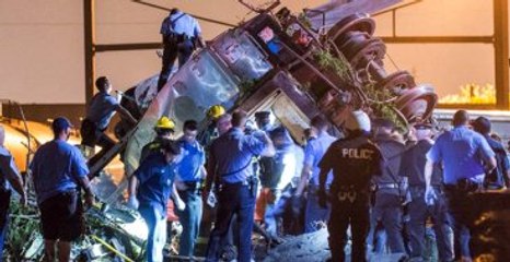 ABD'de Tren Raydan Çıktı: 5 Ölü, Çok Sayıda Yaralı