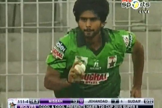 Misbah ul Haq 67 runs in 28 balls Faisalabad Wolves v Multan Tigers at Faisalabad, May 12, 2015