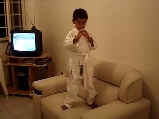 Meu sobrinho com seu grito destruidor!