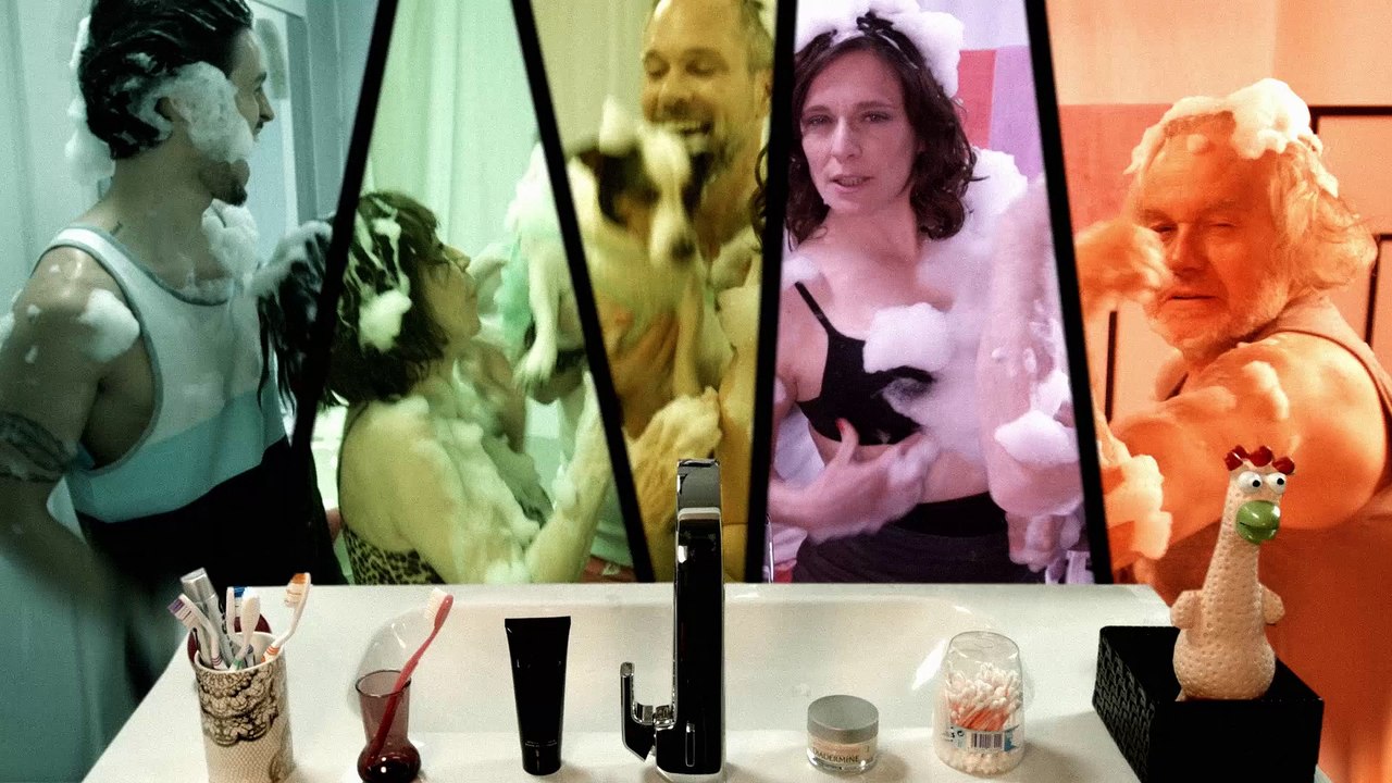 "Le Chien des Robert" Le Clip avec Baptiste Giabiconi, Daniele Evenou...