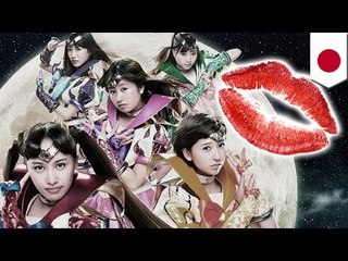 ももクロのキス入りサイン偽造