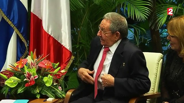Fidel Castro, un homme qui a fait l'Histoire pour François Hollande