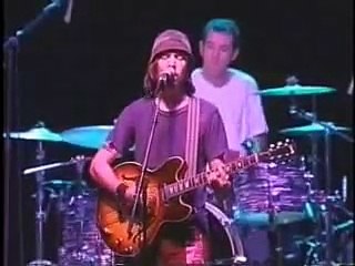 Elliott Smith "Christian Brothers" 9-2-00 Seattle (pro-shot)