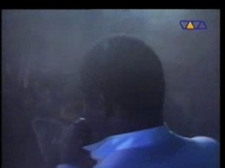 George Benson - Kisses In The Moonlight