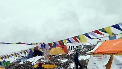 [raw footage/disturbing] Mt. Everest Climbers Engulfed by Avalanche after Nepal Earthquake